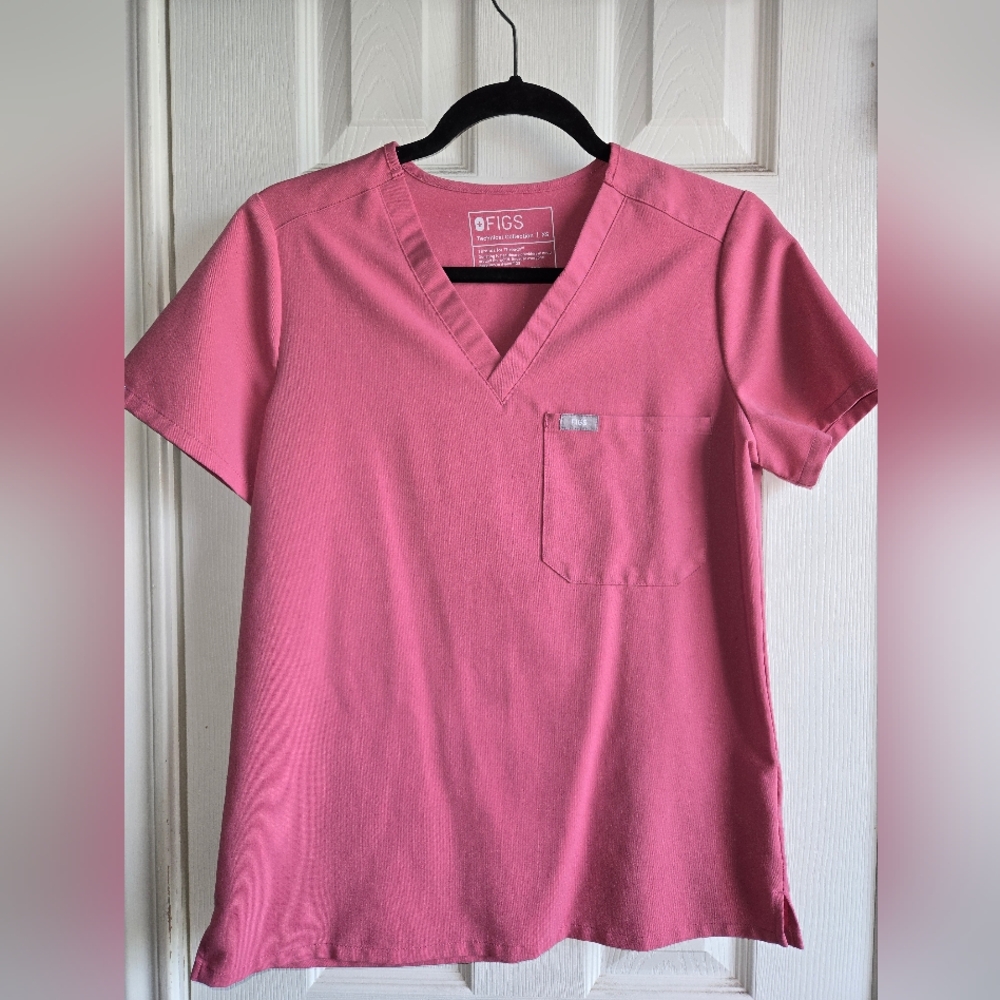Figs Rose Pink Catarina One Pocket Scrub Top For Healthcare Professionals